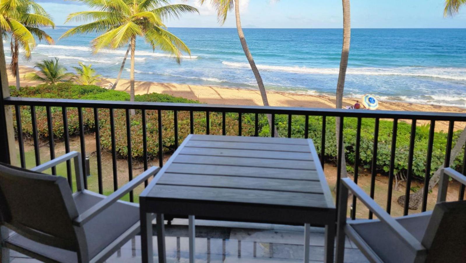 Bv103 - Amazing Oceanfront Condo Steps From Beach Humacao Eksteriør billede