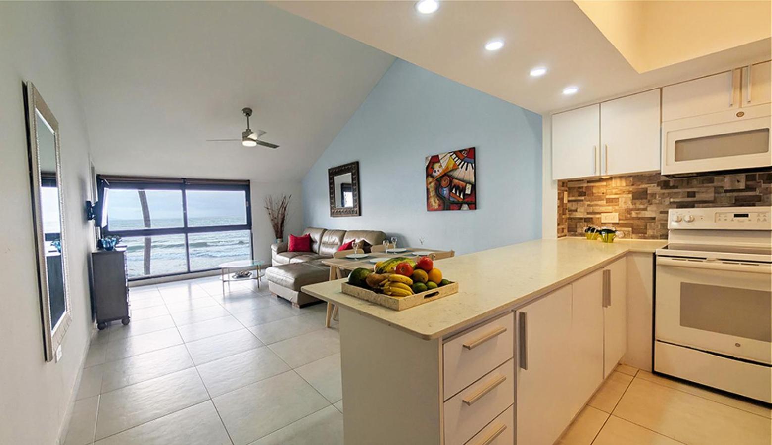 Bv103 - Amazing Oceanfront Condo Steps From Beach Humacao Eksteriør billede