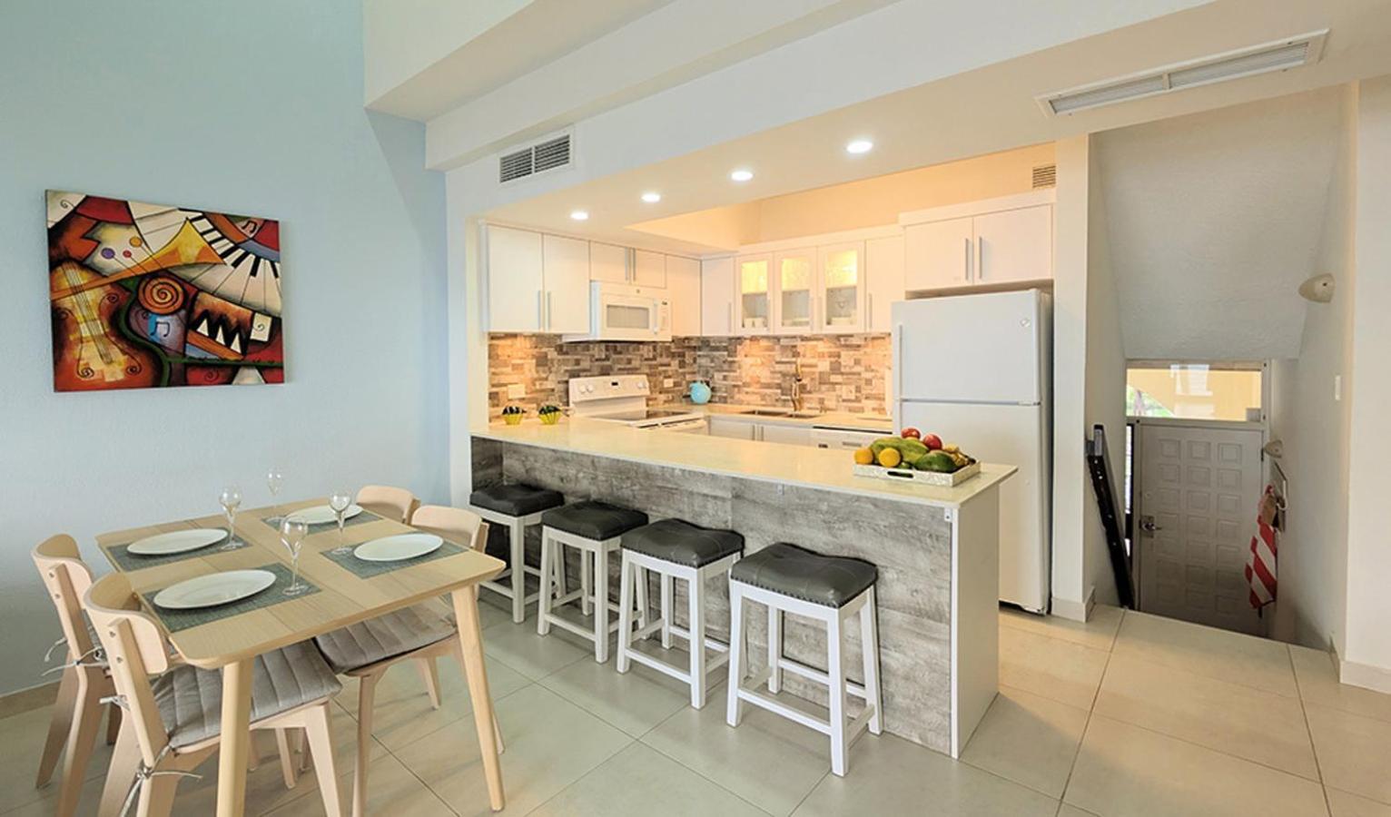 Bv103 - Amazing Oceanfront Condo Steps From Beach Humacao Eksteriør billede